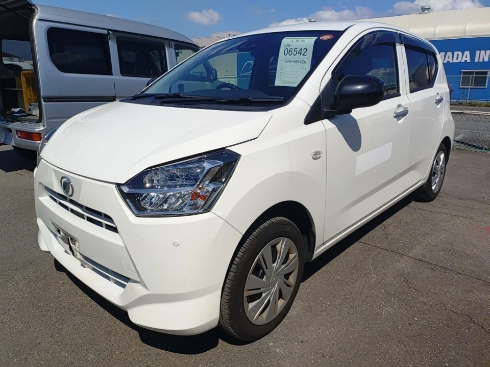Daihatsu Mira e:S LA350S 2021